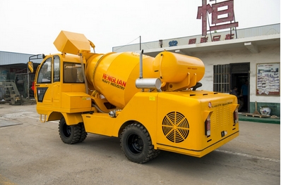 混凝土攪拌車.jpg